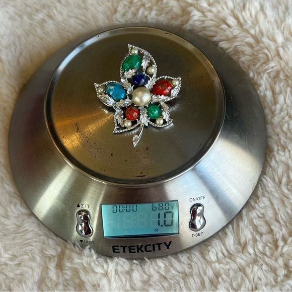 Sarah Coventry Vintage Silver Toned Leaf Brooch - Picture 13 of 13